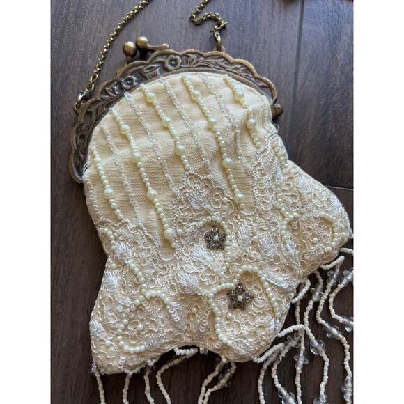 VTG Wayne M. Kleski Cream White Beaded Small Flapper Style Crossbody Purse - Picture 2 of 9